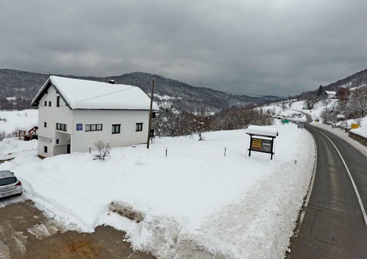 Hotel House Spehar Seliste Dreznicko Exteriér fotografie