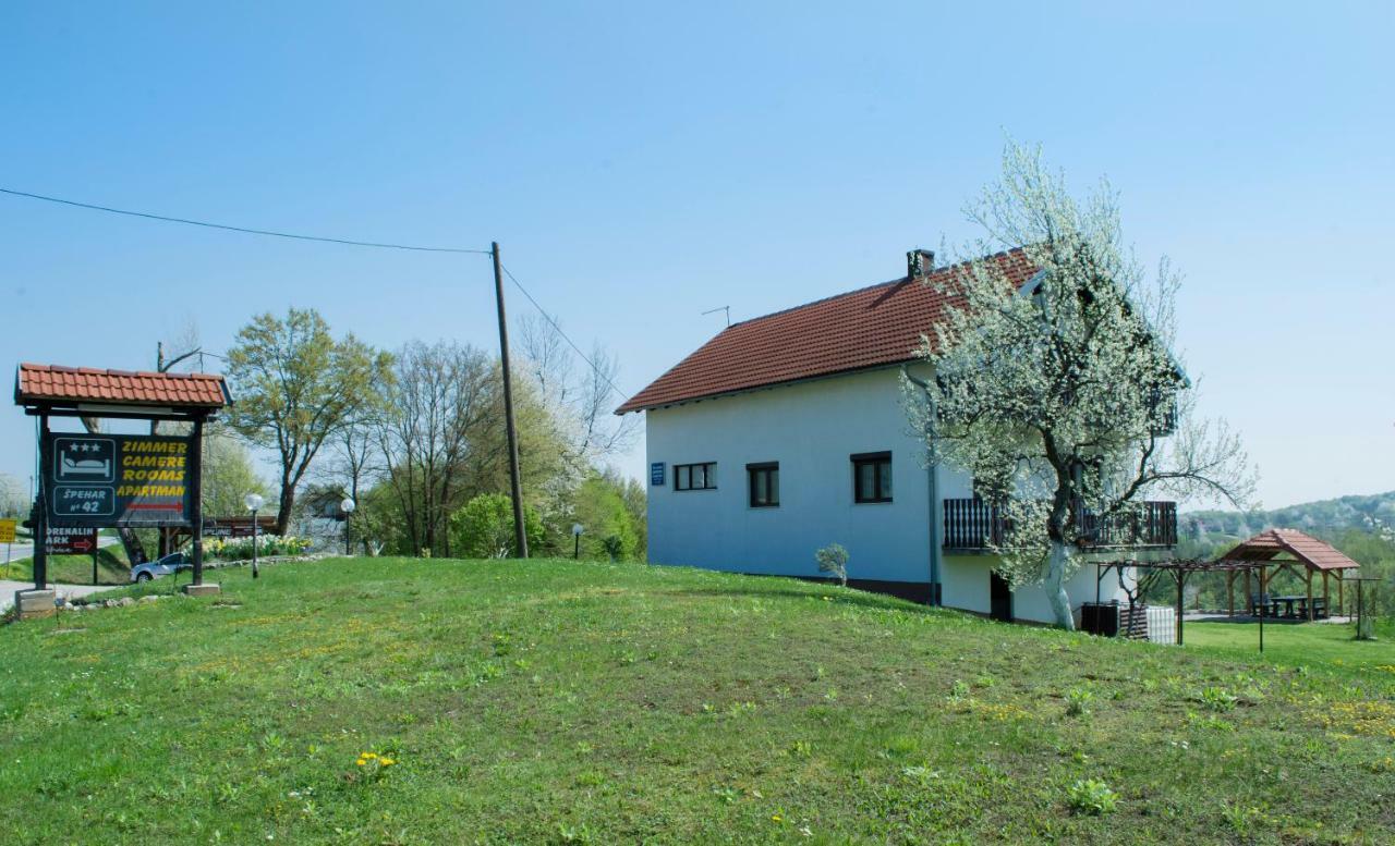 Hotel House Spehar Seliste Dreznicko Exteriér fotografie